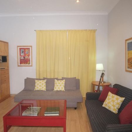 Lovely Apartment At Park Gueell Barcelona Buitenkant foto