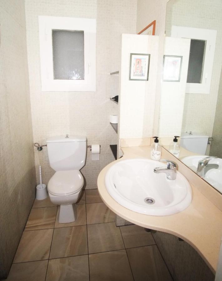 Lovely Apartment At Park Gueell Barcelona Buitenkant foto