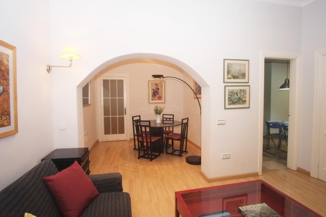 Lovely Apartment At Park Gueell Barcelona Buitenkant foto