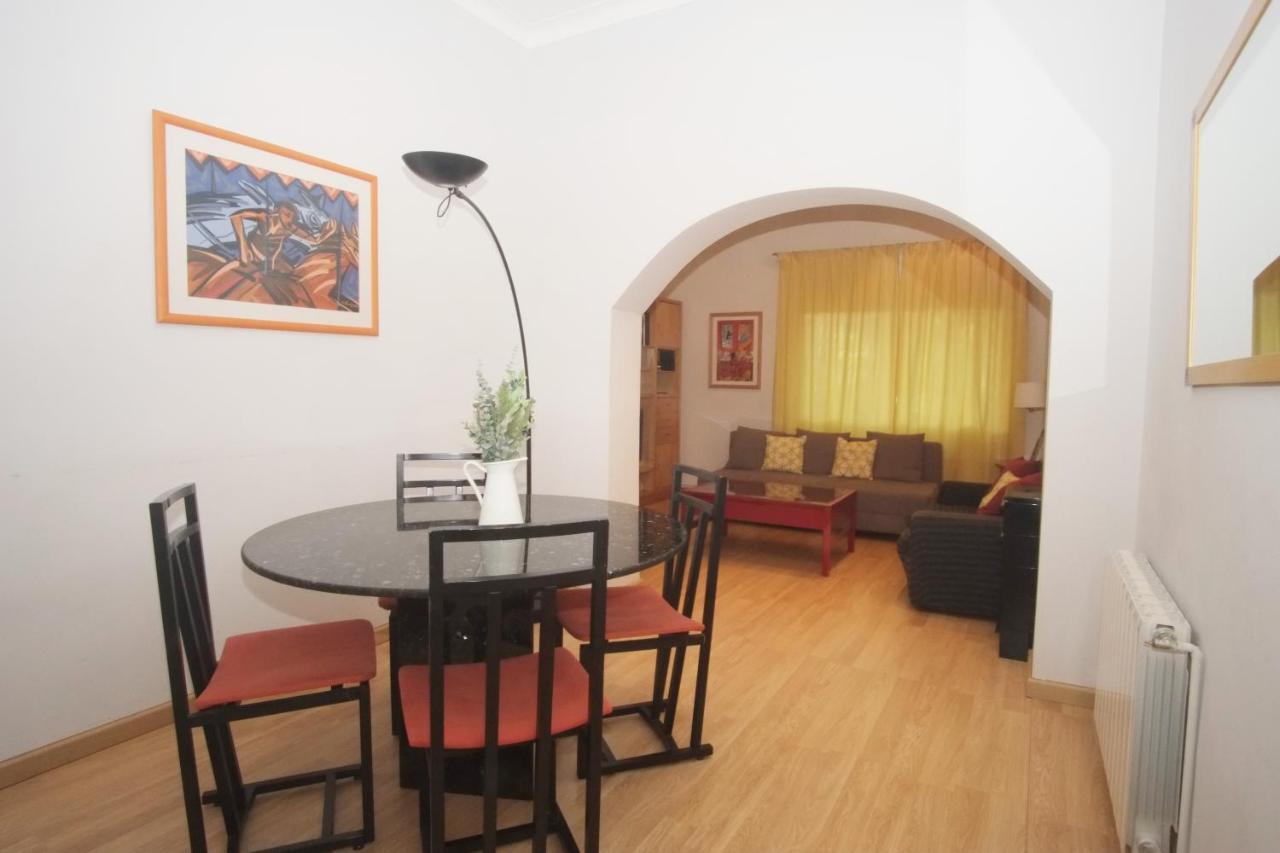 Lovely Apartment At Park Gueell Barcelona Buitenkant foto
