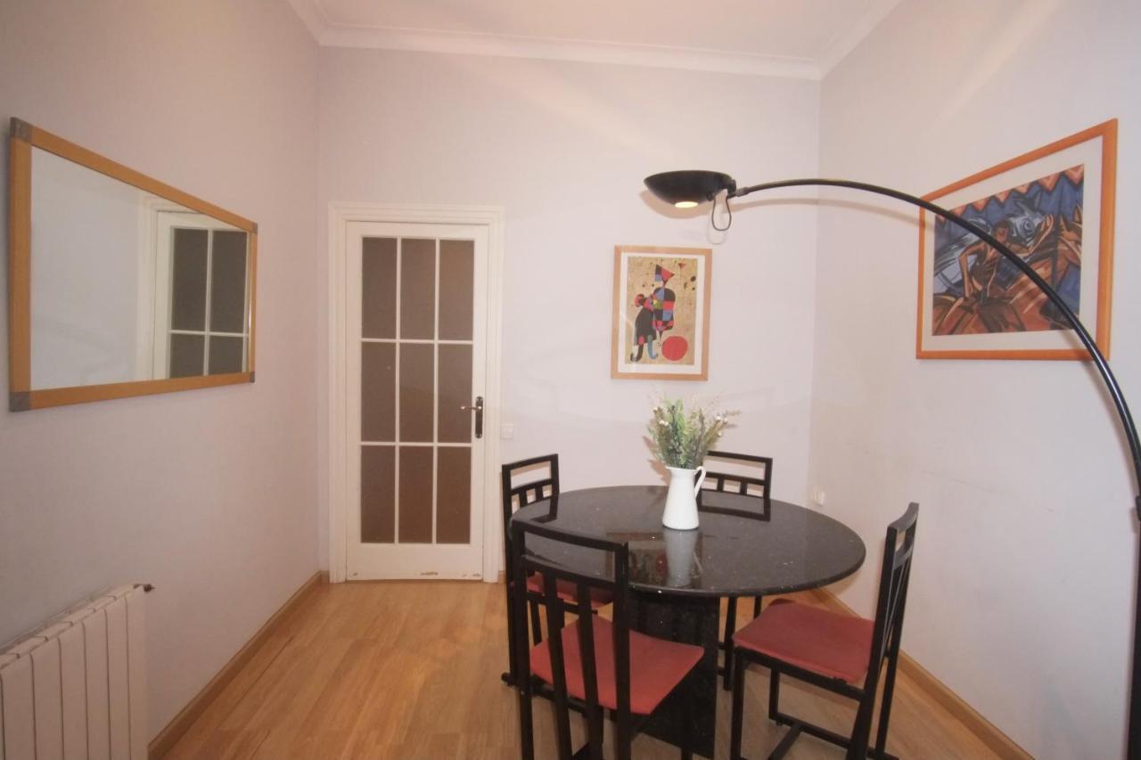 Lovely Apartment At Park Gueell Barcelona Buitenkant foto