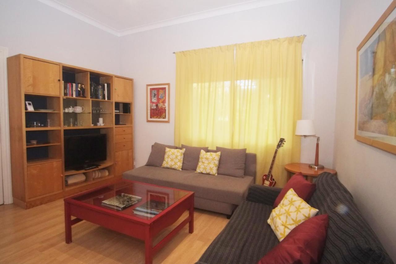 Lovely Apartment At Park Gueell Barcelona Buitenkant foto
